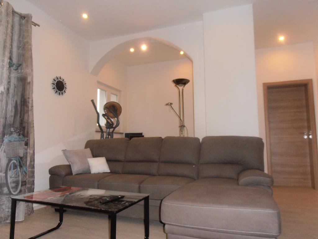 Apartment Vip ซาดาร์ ภายนอก รูปภาพ
